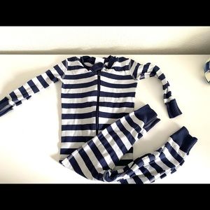 Hanna Andersson 2T navy white stripe sleeper